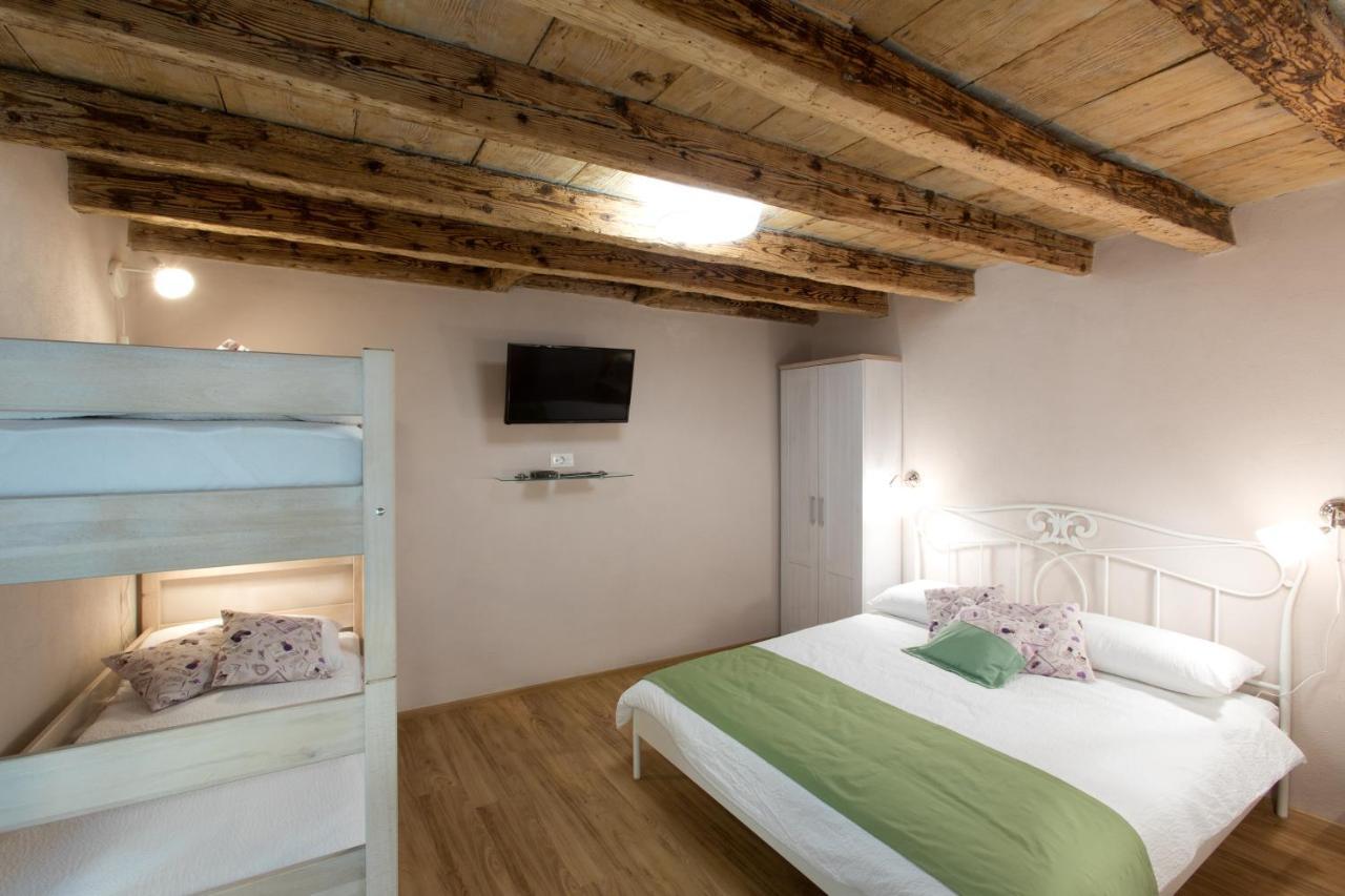 Guesthouse Centrum B&B Izola Exteriér fotografie